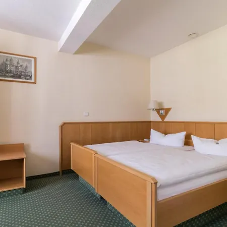 Otel Am Schloss Schwerin (Mecklenburg-Vorpommern)