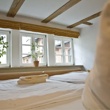 Am Schloss Schwerin (Mecklenburg-Vorpommern)