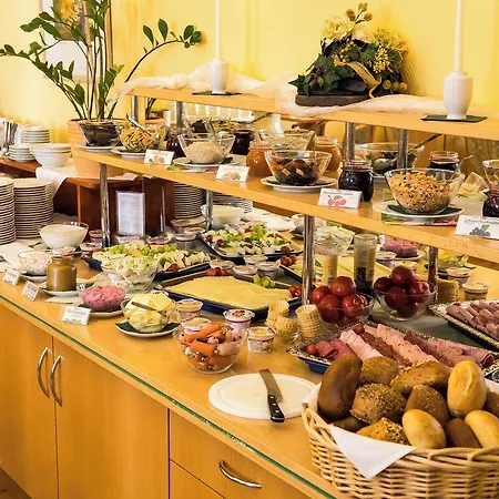 Am Schloss Hotel 3*